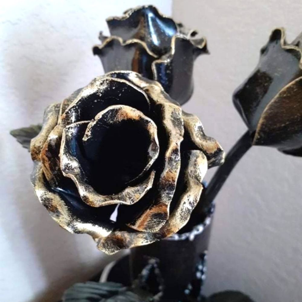 Handmade Iron Roses Bouquet